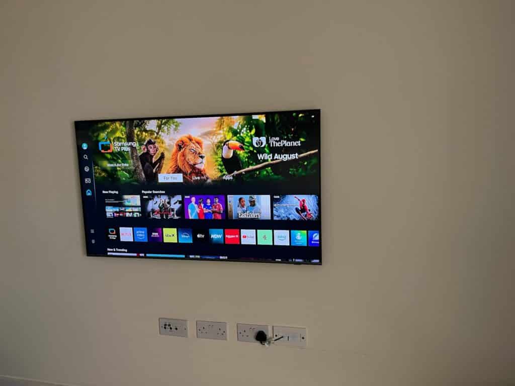 65" Samsung TV Mounted in Fulham, SW6 London
