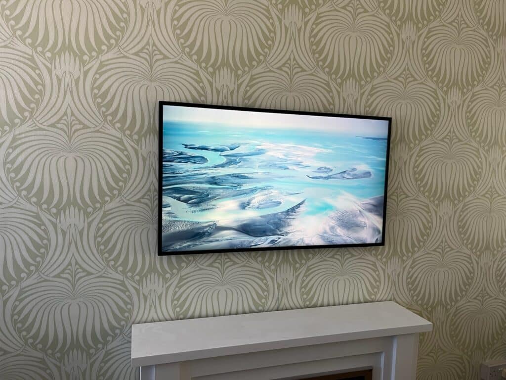 55" Samsung Frame TV Mounted in Islington, N1 London